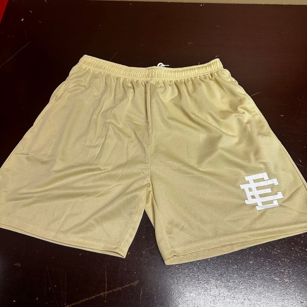 EE Mens Beige Elastic Waist Logo Pockets Comfort Basic Shorts Size Large